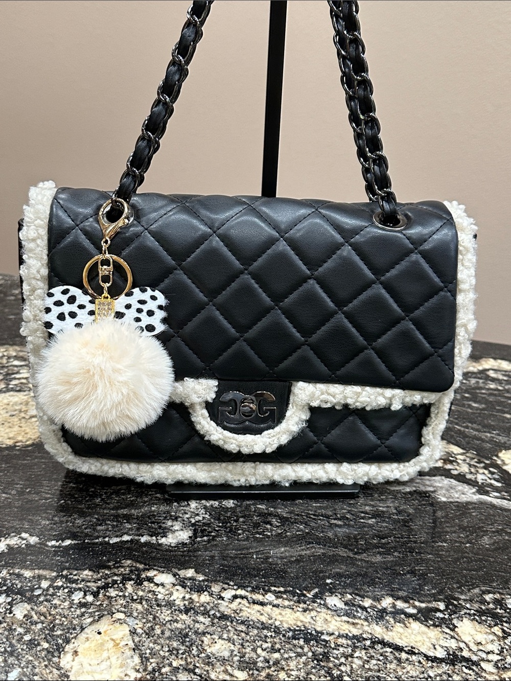 NWT🖤Gilda Paris Quilted Bag - Picture 2 of 7
